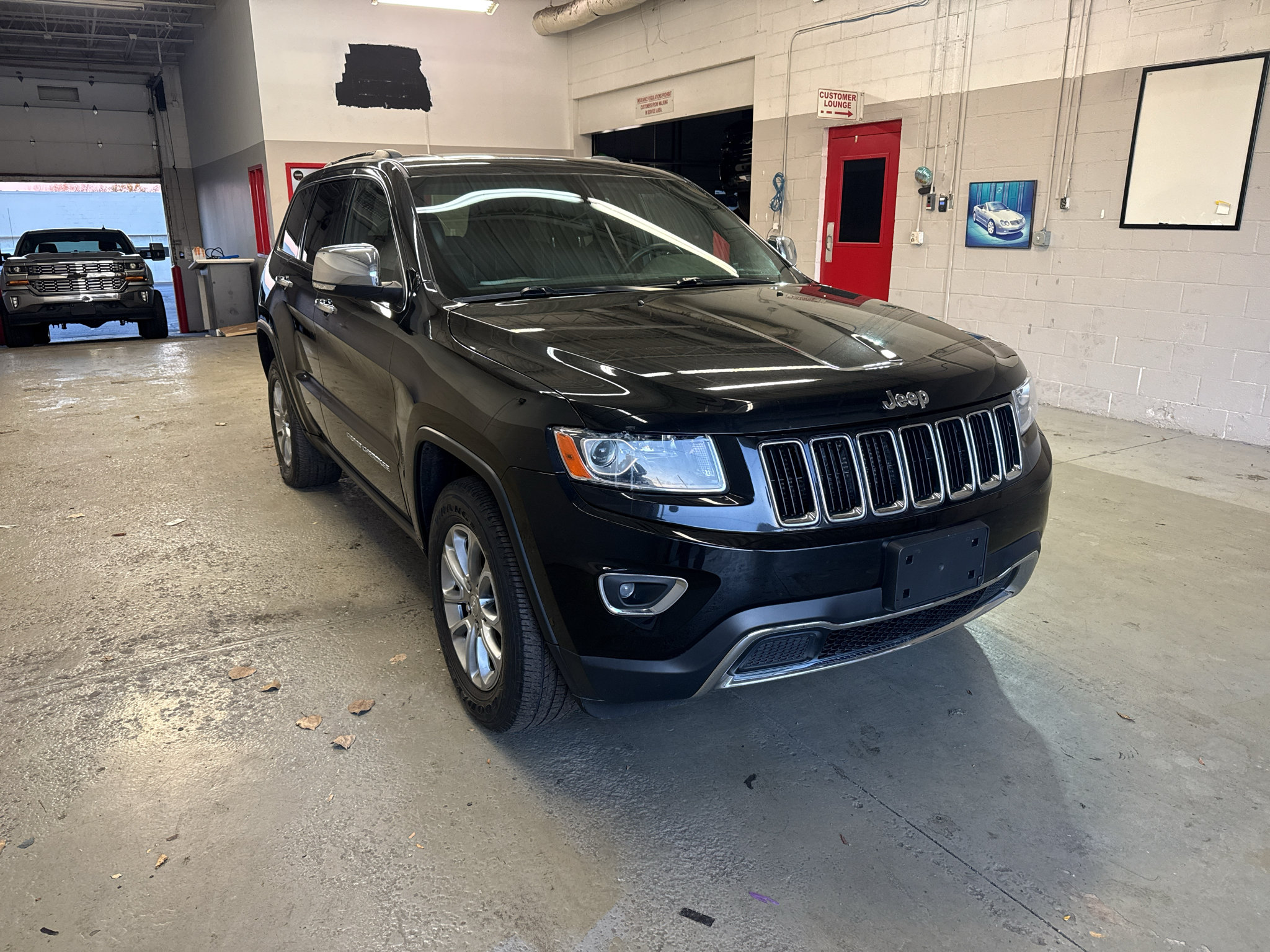 Used 2014 Jeep Grand Cherokee Limited w/ Trailer Tow Group IV AWD/4WD image 1