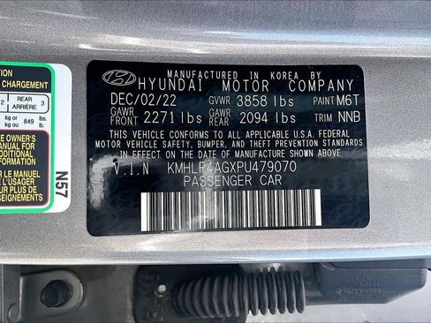 Used 2023 Hyundai Elantra Limited image 34