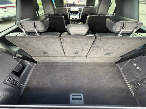 Certified 2025 Ford Expedition Platinum w/ Stealth Performance Package AWD/4WD image 23