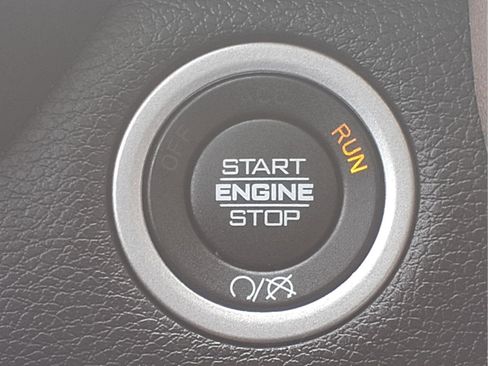 Used 2024 RAM 2500 Laramie image 14