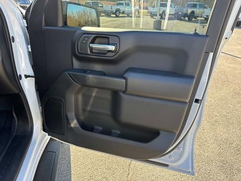 Certified 2025 Chevrolet Silverado 1500 Custom image 22