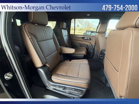 New 2026 Chevrolet Suburban High Country image 33