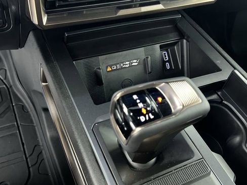 Used 2025 GMC Hummer EV 3X AWD/4WD image 8