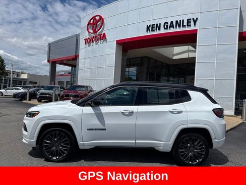 Used 2022 Jeep Compass High Altitude AWD/4WD image 3