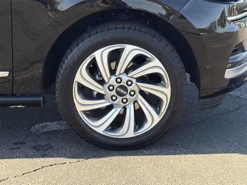 Used 2023 Lincoln Navigator L Reserve image 36