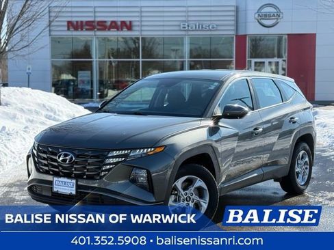 Used 2023 Hyundai Tucson SE image 1