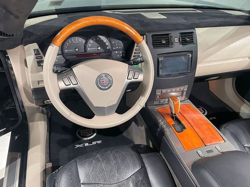 Used 2005 Cadillac XLR image 45