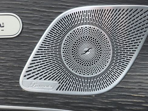 Used 2021 Mercedes-Benz GLE 350 4MATIC w/ Premium Package image 19