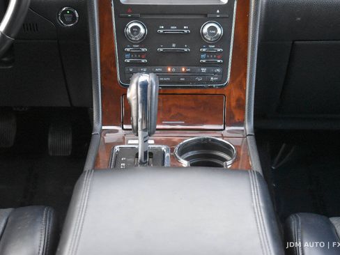 Used 2017 Lincoln Navigator Select AWD/4WD image 29