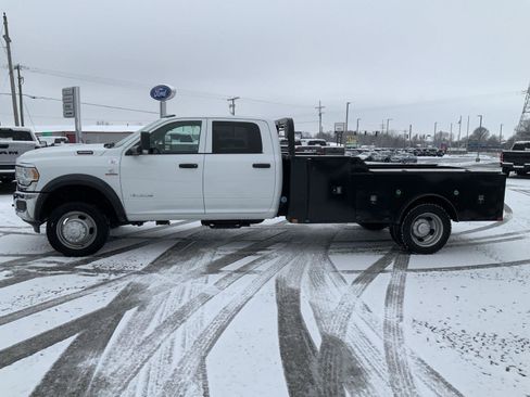 Used 2022 RAM 4500 Tradesman w/ Chrome Appearance Group image 5