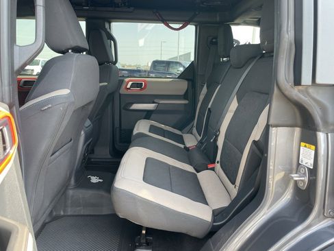 Used 2022 Ford Bronco Wildtrak image 8