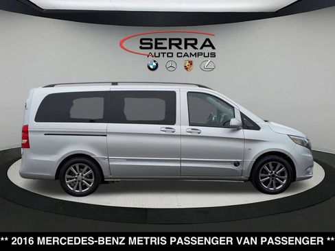 Used 2016 Mercedes-Benz Metris Passenger image 12