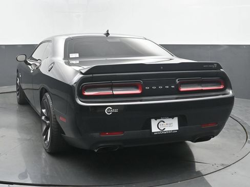 Used 2022 Dodge Challenger R/T Scat Pack RWD image 4