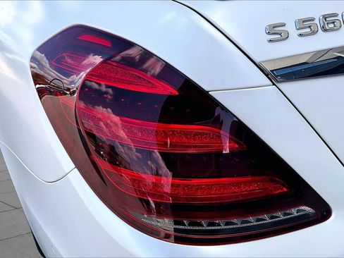 Used 2020 Mercedes-Benz S 560 Sedan image 28
