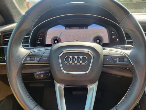 Used 2020 Audi Q8 Prestige w/ Prestige Package AWD/4WD image 11