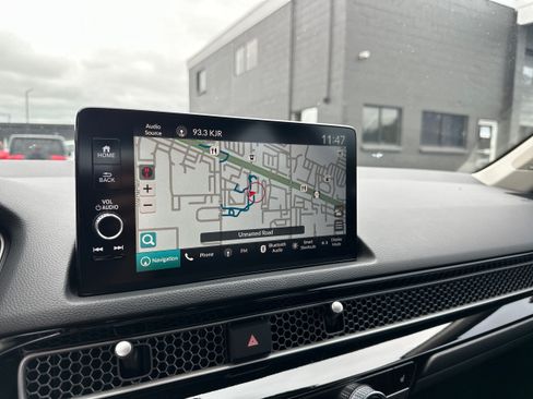 Used 2022 Honda Civic Touring image 30