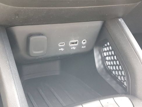 Used 2022 Chevrolet TrailBlazer LT w/ Sun and Liftgate Package AWD/4WD image 35