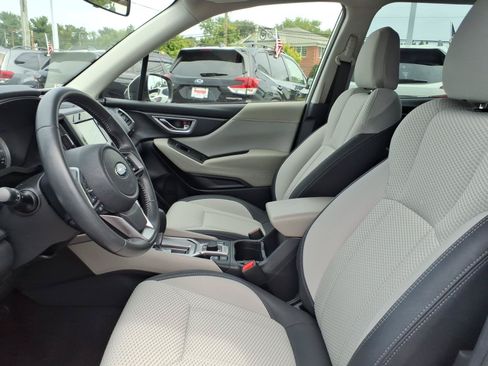 Certified 2023 Subaru Forester Premium AWD/4WD image 14