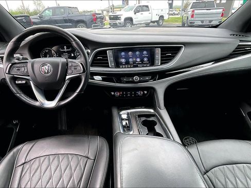 Used 2024 Buick Enclave Avenir w/ Avenir Technology Package image 15