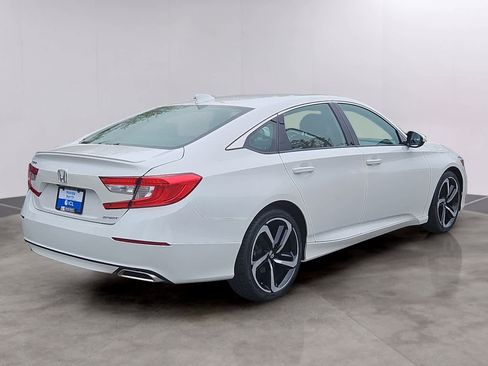 Used 2019 Honda Accord Sport image 4