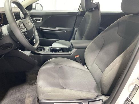 New 2026 Kia K4 LXS image 13