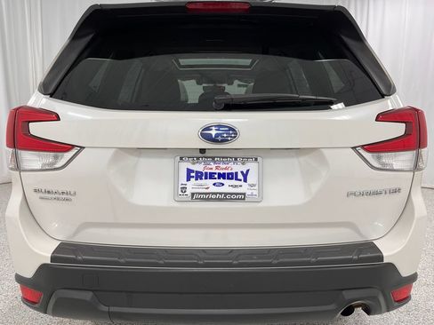 Used 2021 Subaru Forester Premium AWD/4WD image 7