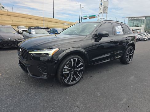 Used 2023 Volvo XC60 B6 Ultimate AWD/4WD image 7