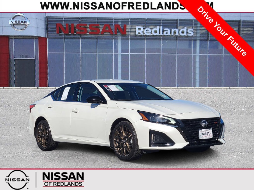 Used 2025 Nissan Altima 2.5 SR AWD/4WD image 1