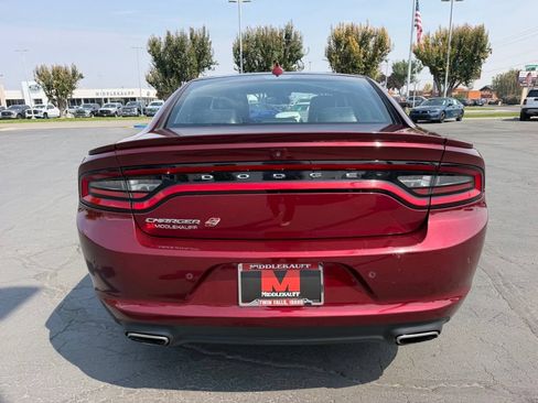 Used 2019 Dodge Charger SXT w/ Plus Group AWD/4WD image 4