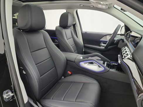New 2026 Mercedes-Benz GLS 450 4MATIC image 14