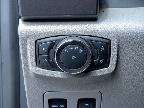 Used 2019 Ford F150 XLT w/ Equipment Group 302A Luxury RWD image 18