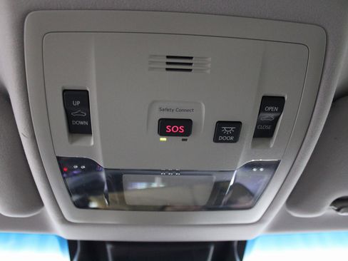 Used 2018 Lexus ES 300h image 36