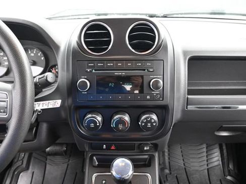 Used 2011 Jeep Compass 4WD image 20