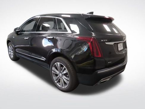 Used 2025 Cadillac XT5 Premium Luxury image 3