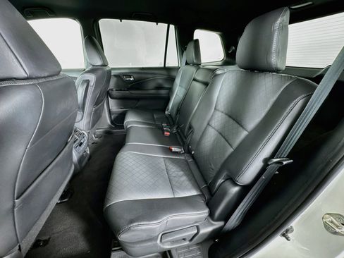 Certified 2019 Honda Passport Touring image 25
