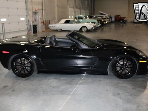 Used 2013 Chevrolet Corvette 427 w/ 1SB Preferred Equipment Group image 6