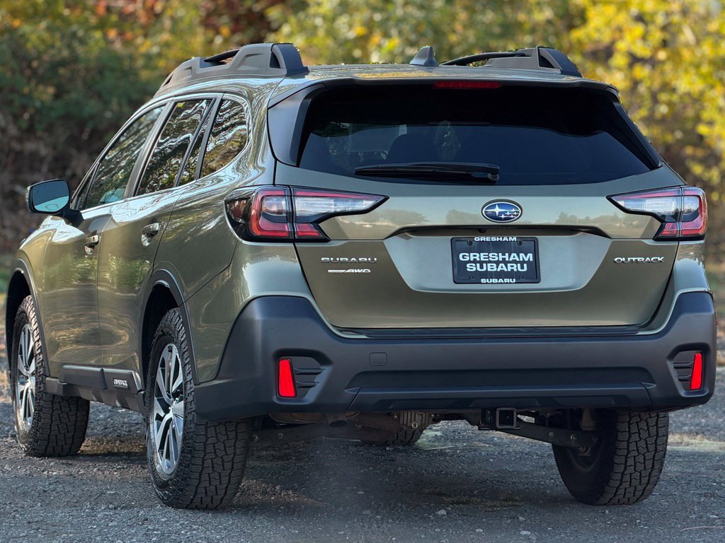 Used 2022 Subaru Outback Premium AWD/4WD image 6