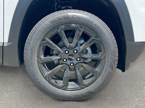 New 2027 GMC Terrain Elevation w/ Elevation Premium Package FWD image 19
