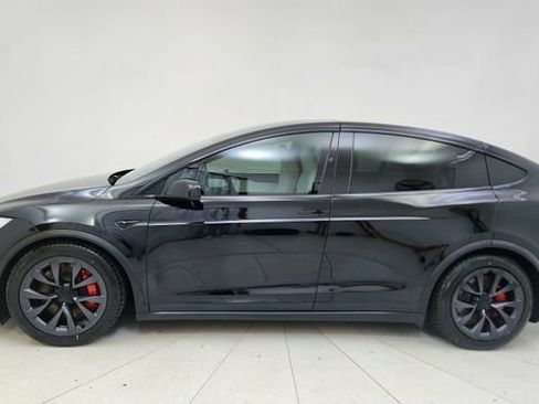 Used 2024 Tesla Model X Plaid image 10