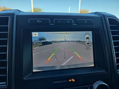 Used 2019 Ford Expedition Limited w/ Equipment Group 301A image 31