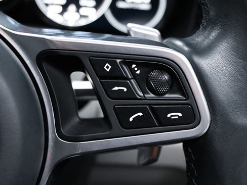 Used 2022 Porsche Cayenne S image 73