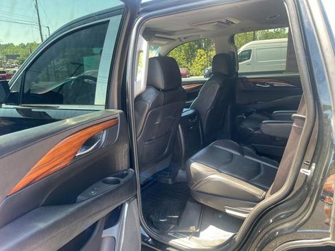 Used 2015 Cadillac Escalade Premium AWD/4WD image 23