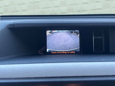 Used 2014 Toyota Sienna LE FWD image 28