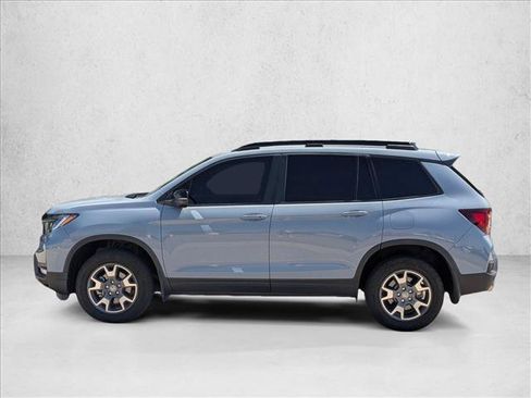 Used 2023 Honda Passport TrailSport image 9