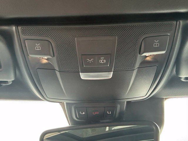 Certified 2017 Mercedes-Benz SLC 300 image 39