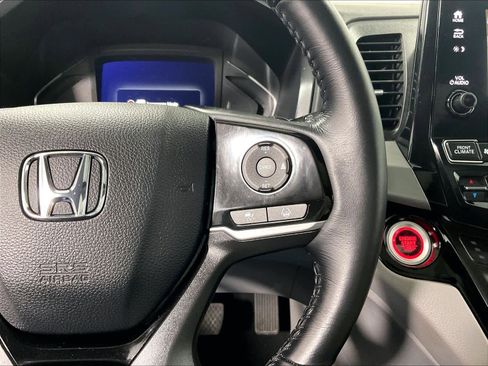 Used 2024 Honda Odyssey Touring image 25