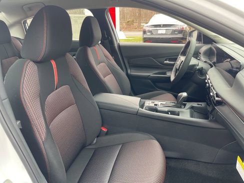 New 2026 Nissan Sentra SR w/ Floor Mat Package image 20