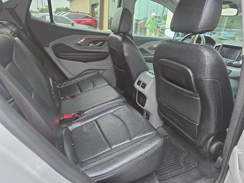 Used 2018 GMC Terrain SLE w/ Driver Convenience Package FWD image 11