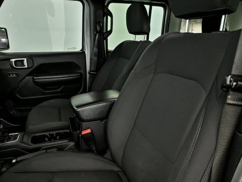 Used 2018 Jeep Wrangler Unlimited Sport S image 12