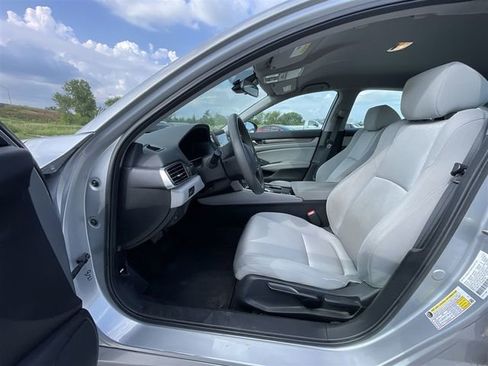 Used 2019 Honda Accord LX image 12
